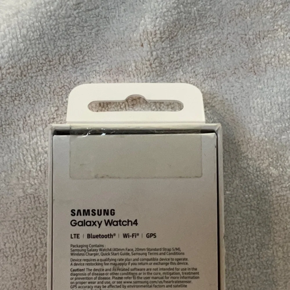 Samsung Galaxy Watch4 - Black and Green